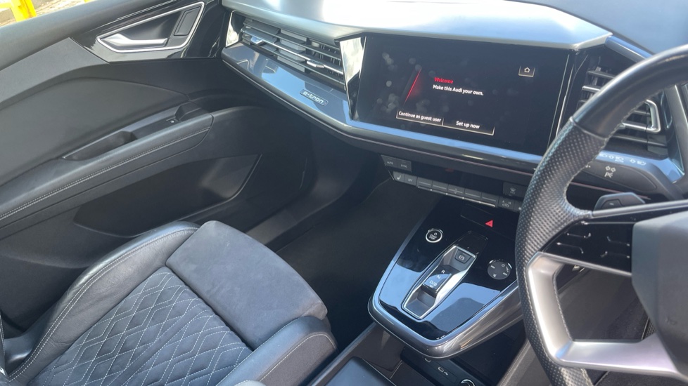 Audi Q4 e-tron 150kW 40 82.77kWh Edition 1 5dr Auto Electric Estate - Image 14
