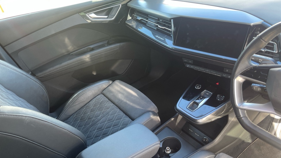 Audi Q4 e-tron 150kW 40 82.77kWh Edition 1 5dr Auto Electric Estate - Image 34