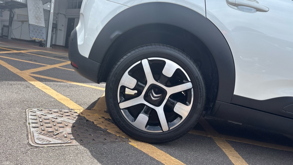 Citroen C4 Cactus 1.2 PureTech Flair 5dr [6 Speed] Petrol Hatchback - Image 7