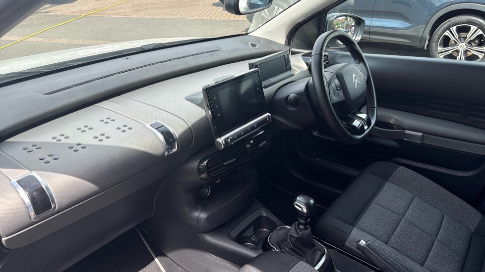 Citroen C4 Cactus 1.2 PureTech Flair 5dr [6 Speed] Petrol Hatchback - Image 9