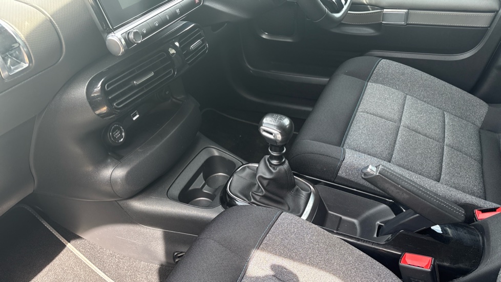 Citroen C4 Cactus 1.2 PureTech Flair 5dr [6 Speed] Petrol Hatchback - Image 13