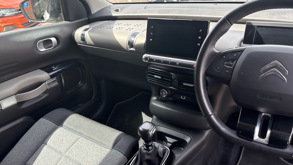 Citroen C4 Cactus 1.2 PureTech Flair 5dr [6 Speed] Petrol Hatchback - Image 14