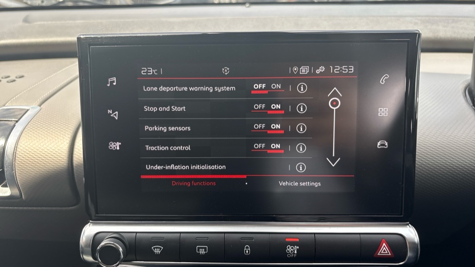 Citroen C4 Cactus 1.2 PureTech Flair 5dr [6 Speed] Petrol Hatchback - Image 31
