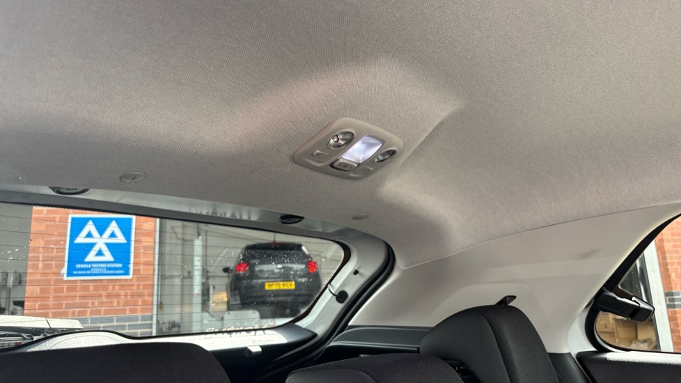 Citroen C4 Cactus 1.2 PureTech Flair 5dr [6 Speed] Petrol Hatchback - Image 38