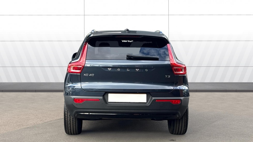 Volvo XC40 1.5 T3 [163] R DESIGN 5dr Geartronic Petrol Estate - Image 6
