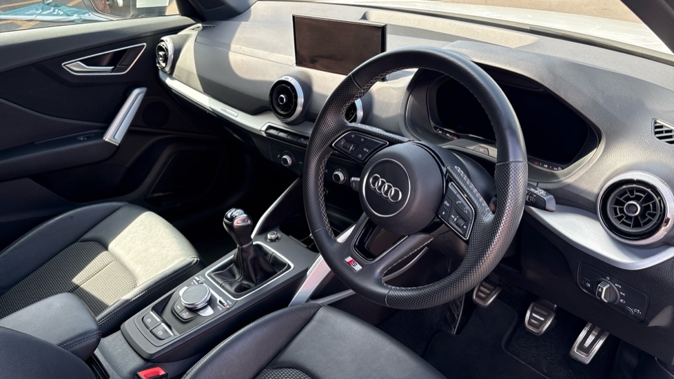 Audi Q2 35 TFSI S Line 5dr Petrol Estate - Image 11