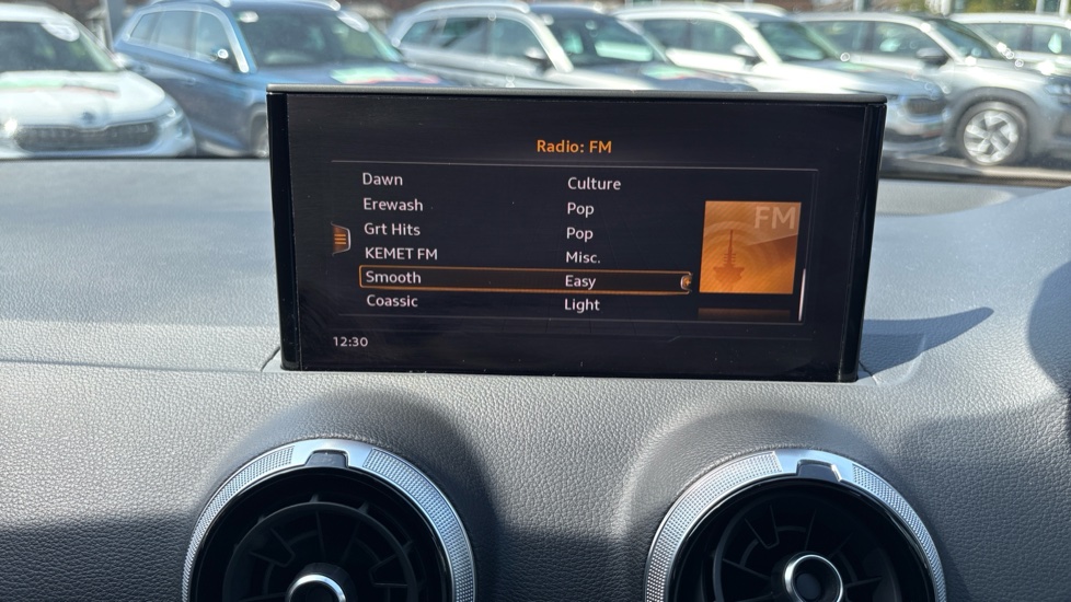 Audi Q2 35 TFSI S Line 5dr Petrol Estate - Image 12