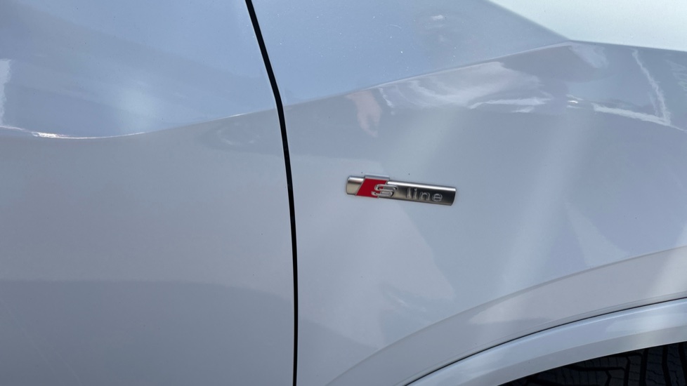 Audi Q2 35 TFSI S Line 5dr Petrol Estate - Image 21