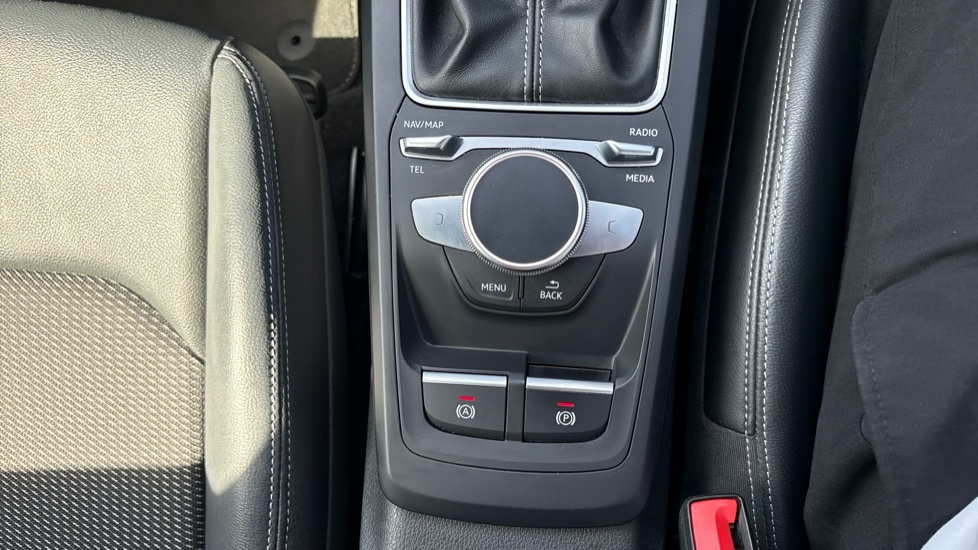 Audi Q2 35 TFSI S Line 5dr Petrol Estate - Image 34