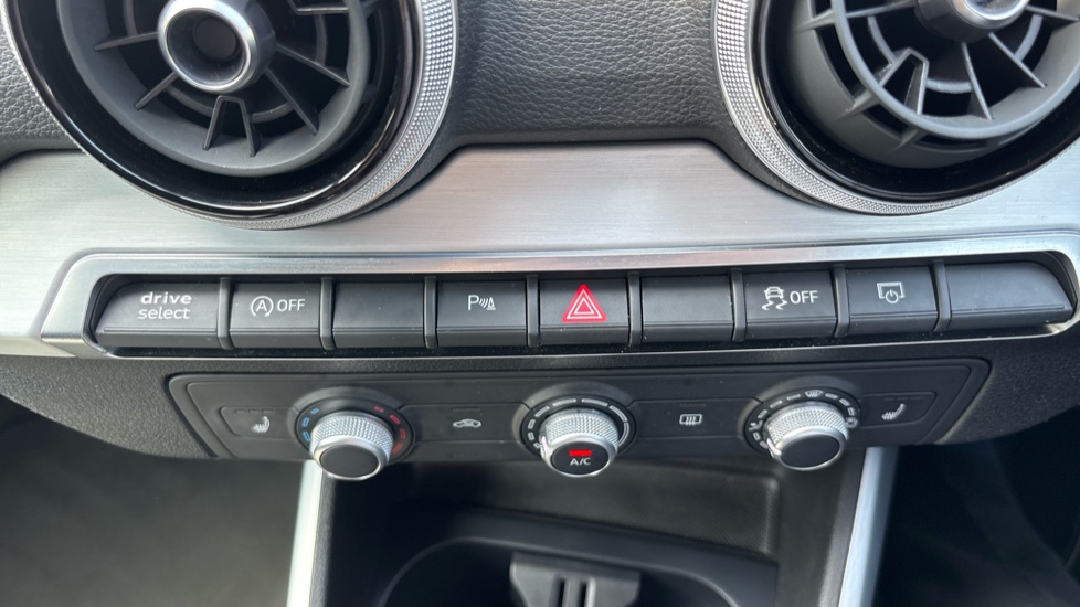 Audi Q2 35 TFSI S Line 5dr Petrol Estate - Image 37