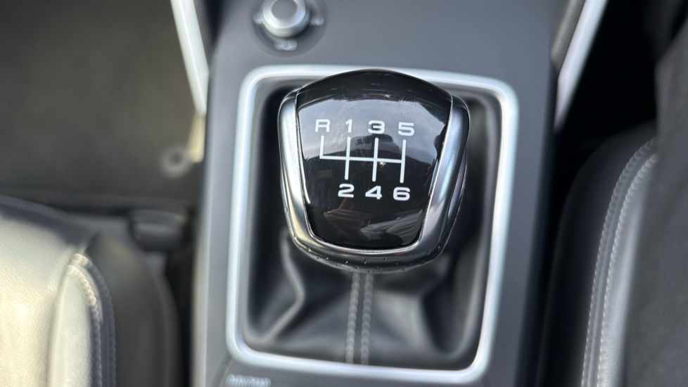 Audi Q2 35 TFSI S Line 5dr Petrol Estate - Image 42