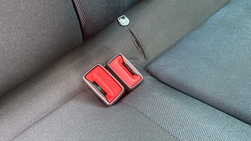 SEAT Arona 1.0 TSI 110 FR 5dr Petrol Hatchback - Image 17