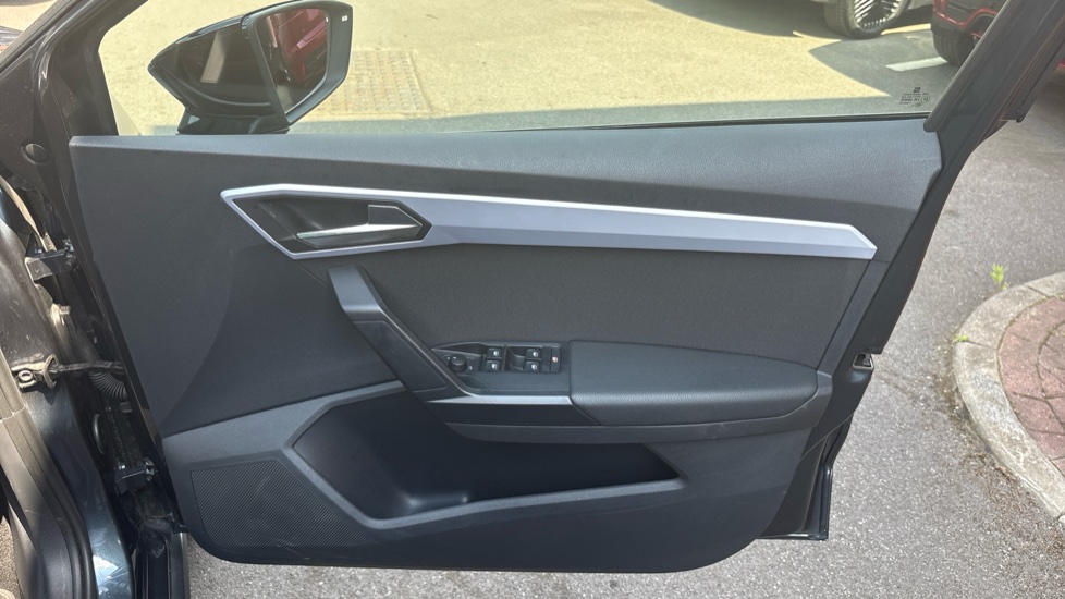 SEAT Arona 1.0 TSI 110 FR 5dr Petrol Hatchback - Image 25
