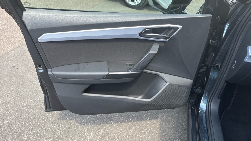 SEAT Arona 1.0 TSI 110 FR 5dr Petrol Hatchback - Image 37