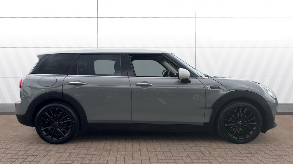 MINI Clubman 1.5 Cooper 6dr Petrol Estate - Image 5