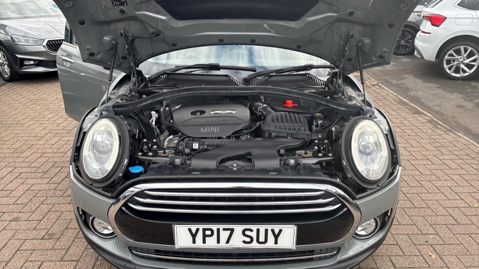 MINI Clubman 1.5 Cooper 6dr Petrol Estate - Image 8