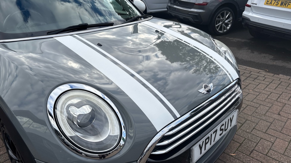 MINI Clubman 1.5 Cooper 6dr Petrol Estate - Image 29
