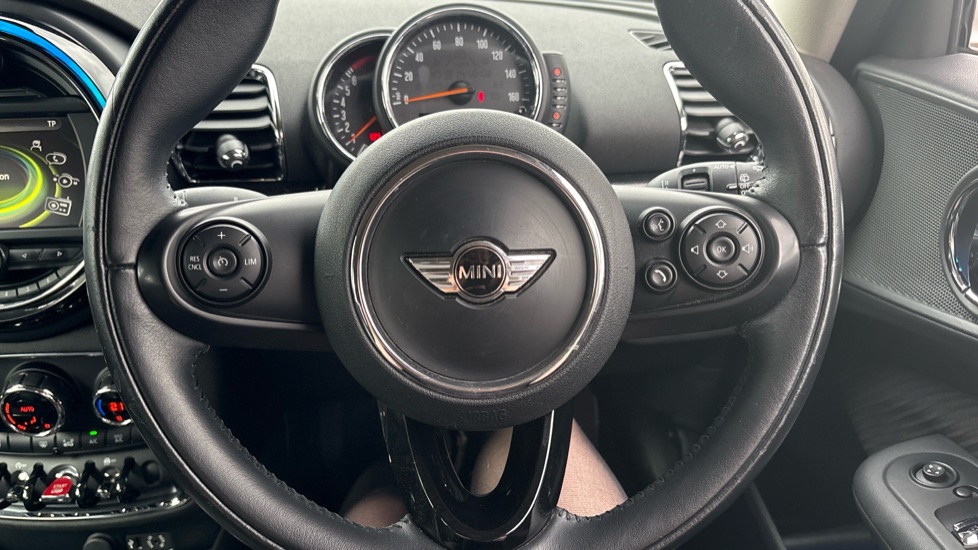 MINI Clubman 1.5 Cooper 6dr Petrol Estate - Image 66