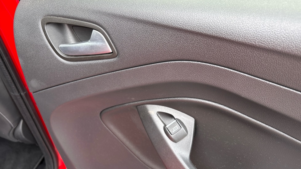 Ford Kuga 1.5 EcoBoost Titanium X Edition 5dr Auto 2WD Petrol Estate - Image 30