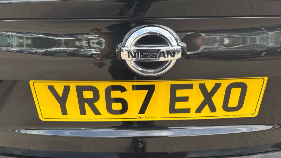 Nissan Qashqai 1.2 DiG-T N-Connecta 5dr Petrol Hatchback - Image 31