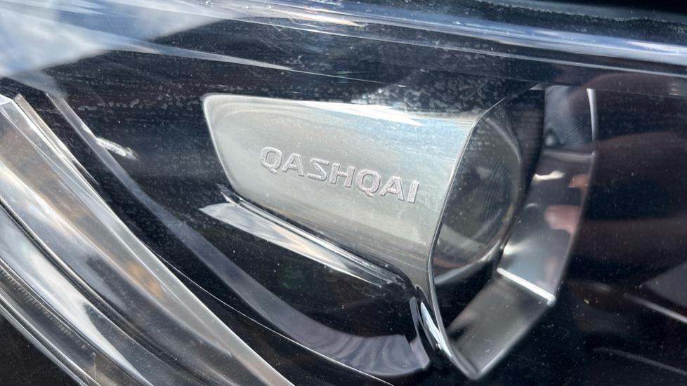 Nissan Qashqai 1.2 DiG-T N-Connecta 5dr Petrol Hatchback - Image 49
