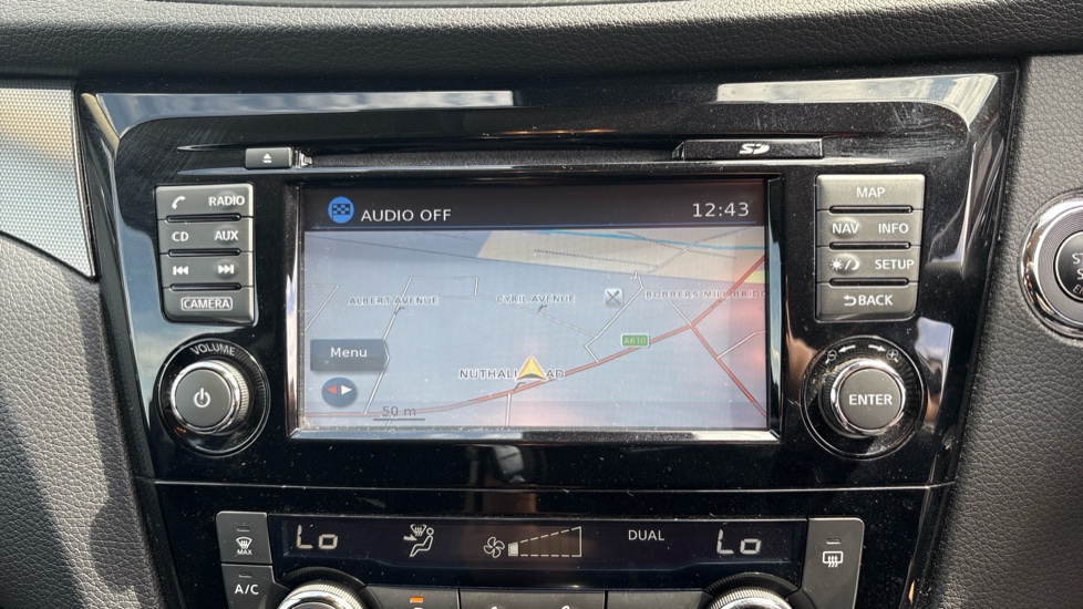 Nissan Qashqai 1.2 DiG-T N-Connecta 5dr Petrol Hatchback - Image 66
