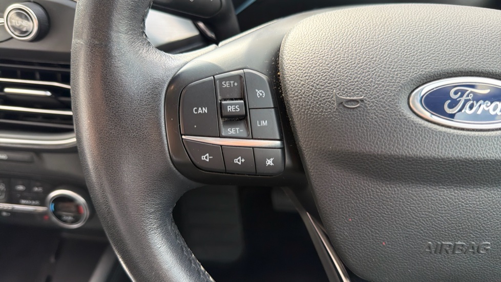 Ford Focus 1.5 EcoBlue 120 Titanium 5dr Auto Diesel Estate - Image 38