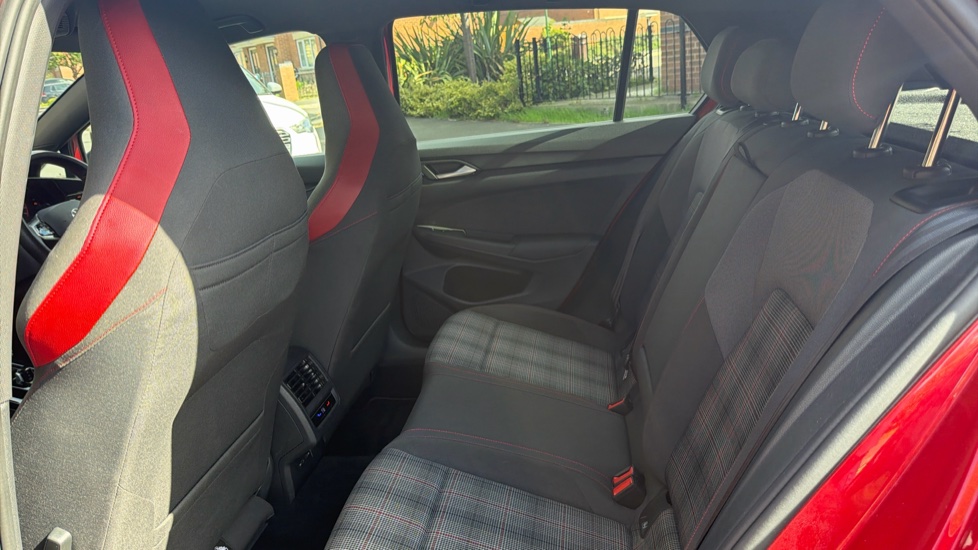Volkswagen Golf 2.0 TSI GTI 5dr DSG Petrol Hatchback - Image 16