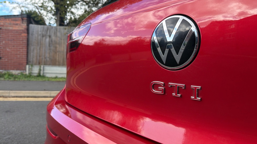 Volkswagen Golf 2.0 TSI GTI 5dr DSG Petrol Hatchback - Image 25