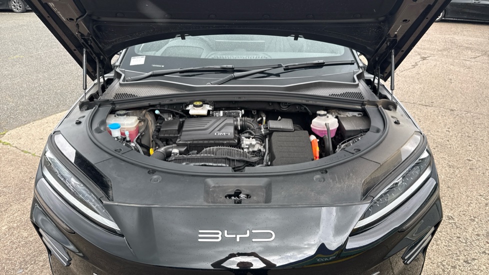 BYD Seal U 1.5 DM-i Boost 5dr Auto Estate - Image 8