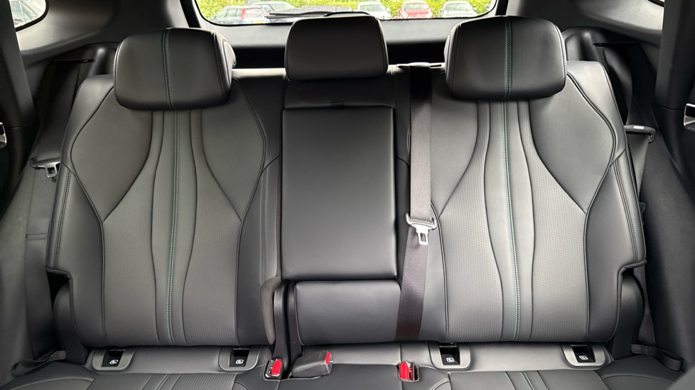 BYD Seal U 1.5 DM-i Boost 5dr Auto Estate - Image 15