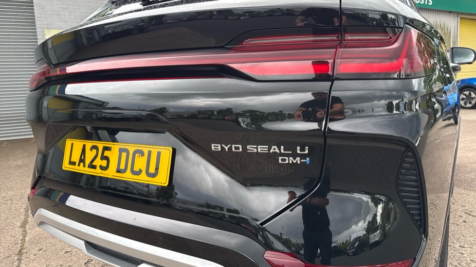 BYD Seal U 1.5 DM-i Boost 5dr Auto Estate - Image 23