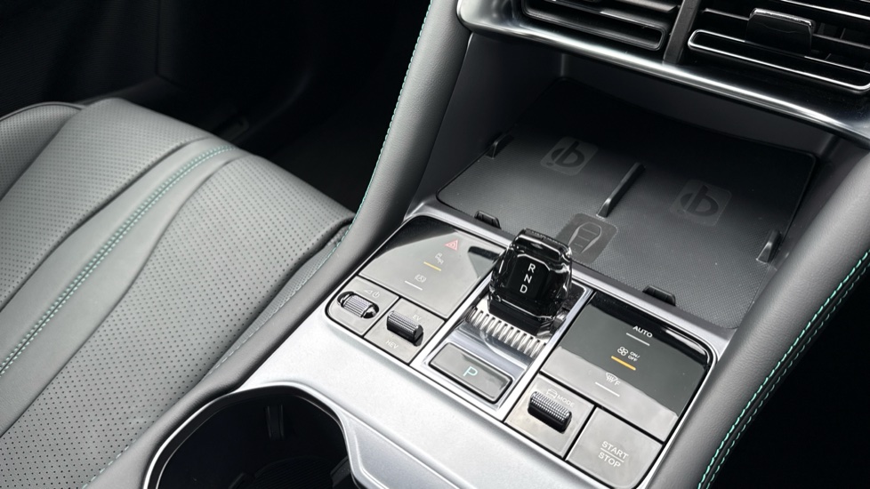 BYD Seal U 1.5 DM-i Boost 5dr Auto Estate - Image 29