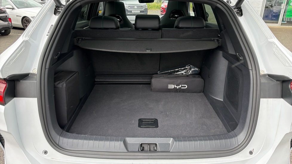 BYD Seal U 1.5 DM-i Boost 5dr Auto Estate - Image 4