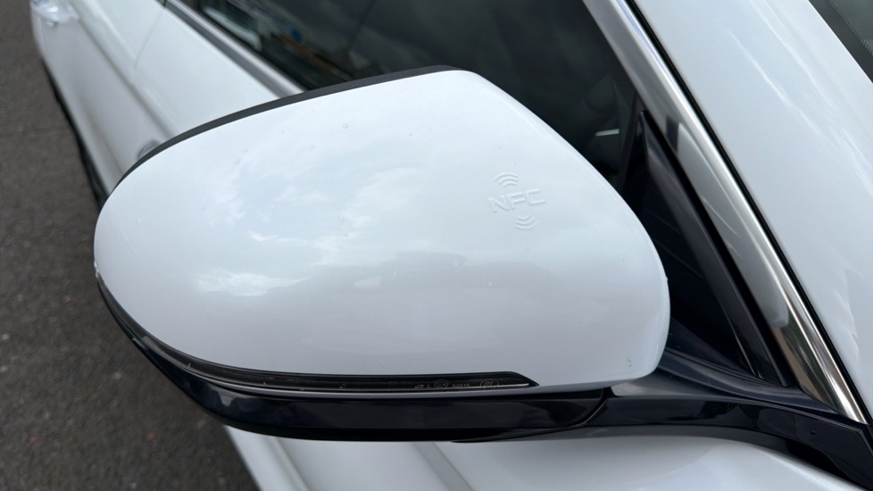 BYD Seal U 1.5 DM-i Boost 5dr Auto Estate - Image 27
