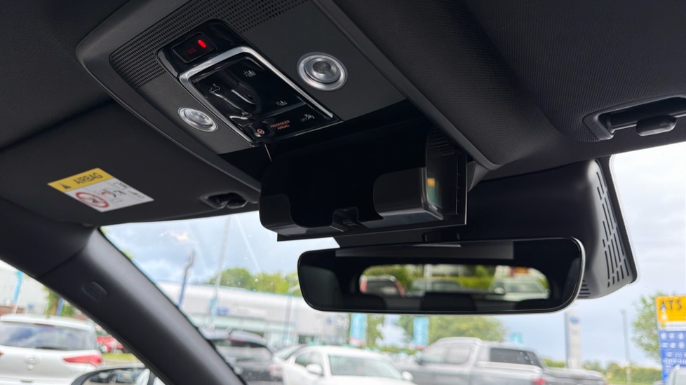 BYD Seal U 1.5 DM-i Boost 5dr Auto Estate - Image 31