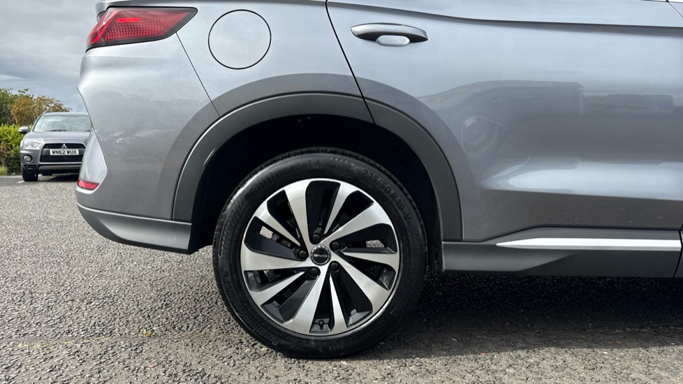 BYD Seal U 1.5 DM-i Comfort 5dr Auto Estate - Image 7