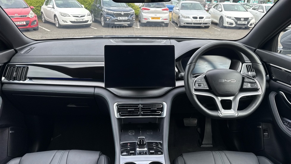 BYD Seal U 1.5 DM-i Comfort 5dr Auto Estate - Image 10