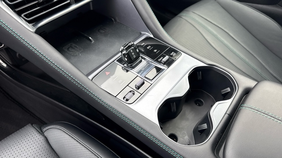 BYD Seal U 1.5 DM-i Comfort 5dr Auto Estate - Image 13