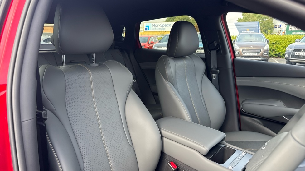 BYD Atto 3 Evo 230kW Design 75kWh 5dr Auto Electric Hatchback - Image 35