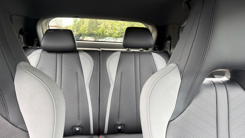 BYD Dolphin Surf 65kW Active 30kWh 5dr Auto Electric Hatchback - Image 15