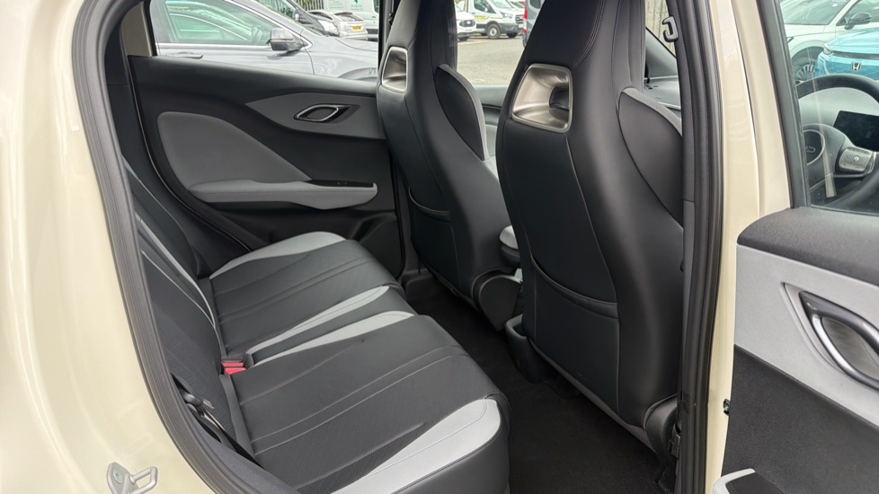 BYD Dolphin Surf 65kW Active 30kWh 5dr Auto Electric Hatchback - Image 16