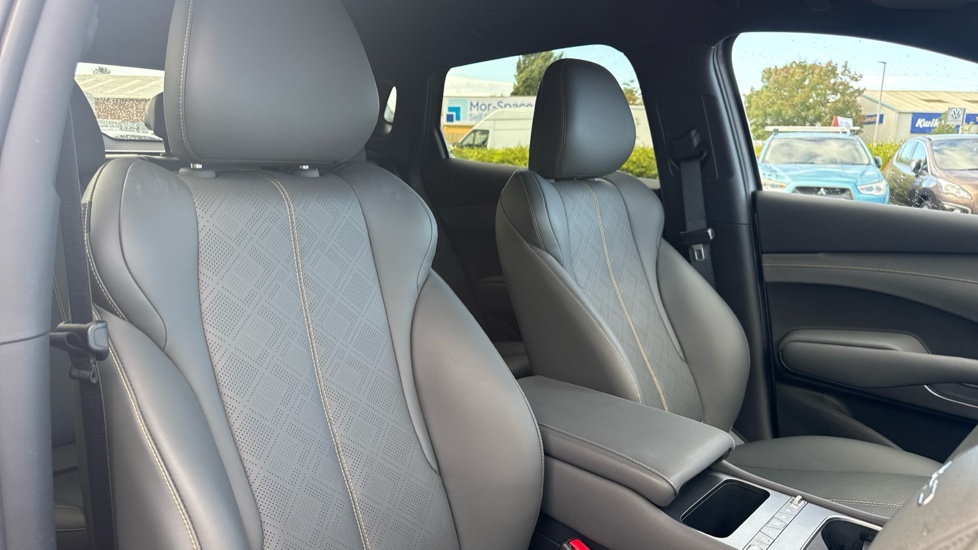 BYD Atto 3 Evo 230kW Design 75kWh 5dr Auto Electric Hatchback - Image 36