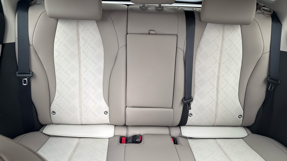 BYD Atto 3 Evo 230kW Design 75kWh 5dr Auto Electric Hatchback - Image 15