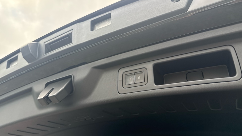 BYD Atto 3 Evo 230kW Design 75kWh 5dr Auto Electric Hatchback - Image 35