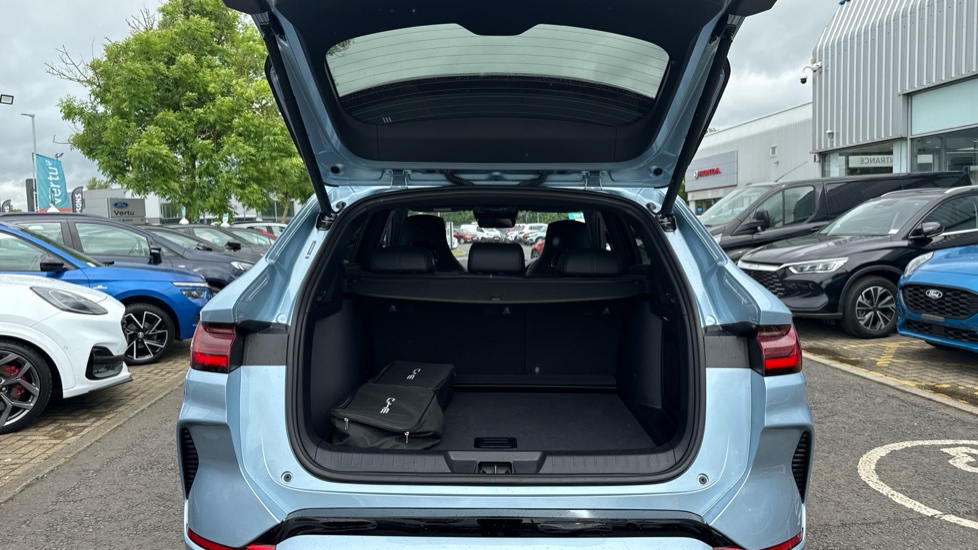 BYD Seal U 1.5 DM-i Boost 5dr Auto Estate - Image 4