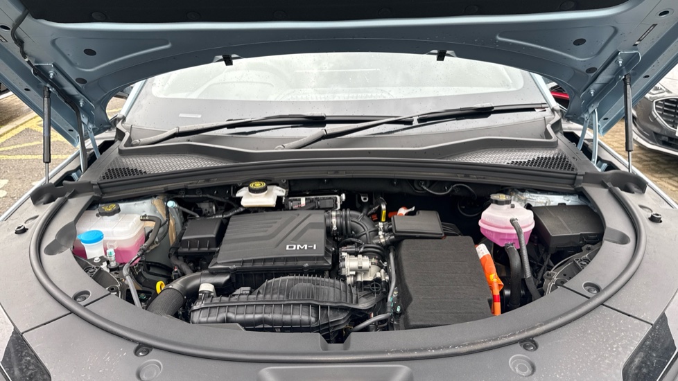 BYD Seal U 1.5 DM-i Boost 5dr Auto Estate - Image 8