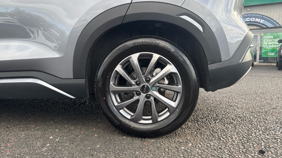 BYD Atto 2 1.5 DM-i 212 Boost 5dr Auto Hatchback - Image 7