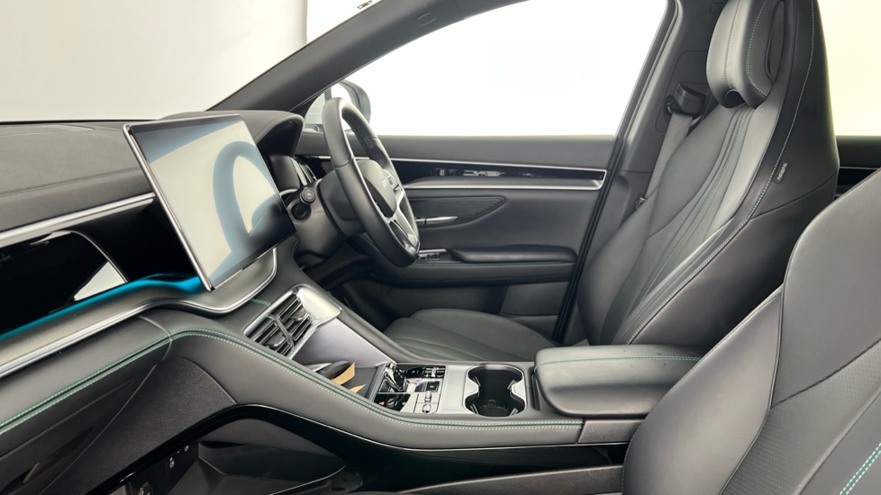 BYD Seal U 1.5 DM-i Comfort 5dr Auto Estate - Image 10