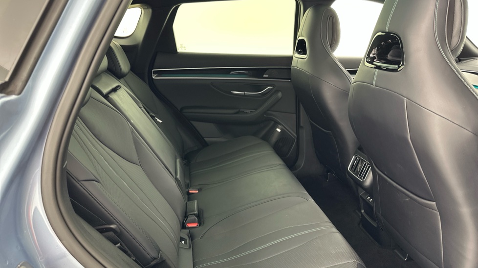 BYD Seal U 1.5 DM-i Comfort 5dr Auto Estate - Image 12